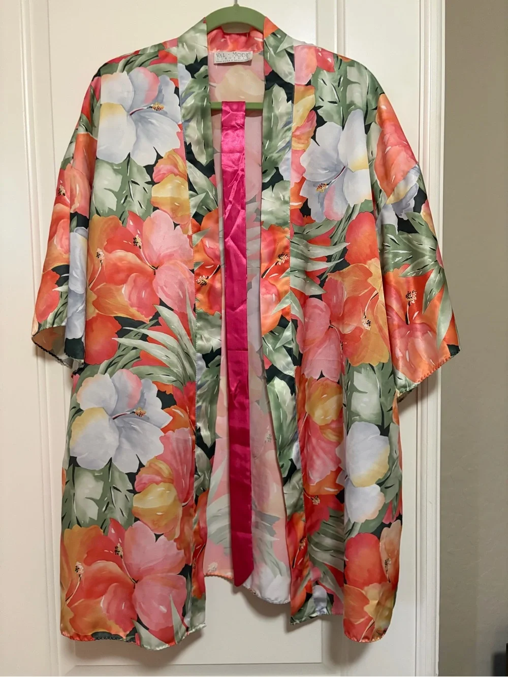 🌼🌸Vintage Old Money Floral Satin Kimono Robe🎀Made In The USA🌸🌼